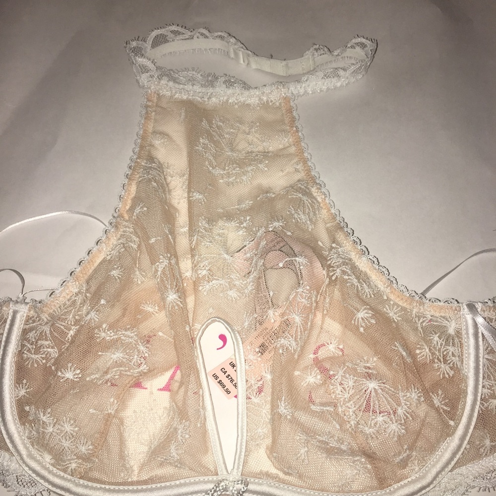 VS Halter Neck Laced Bralette